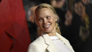 Днес Памела Андерсън няма нищо общо със секси блондинката от