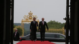 Президентът на Русия Владимир Путин и френският му колега Еманюел