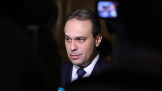 Продължава работата по друг превъоръжаването на въоръжените сили Това каза