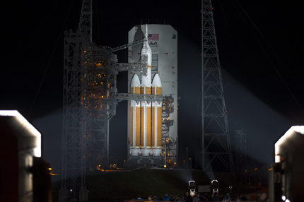 НАСА отложи с 24 часа изстрелването на космическия кораб "Орион" 