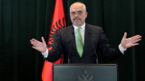  Премиерът на Албания атакува опозицията, подривала възможностите за влизане в Европейски Съюз 
