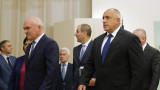 Борисов отчита нуждата и от самолети, и от танкове
