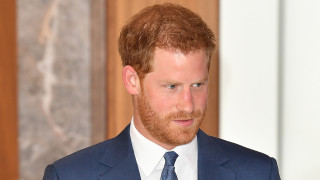 Кой разчувства принц Хари