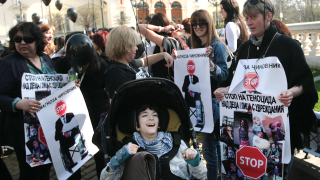 АБВ изключва уволнения чиновник с "кухите лейки"