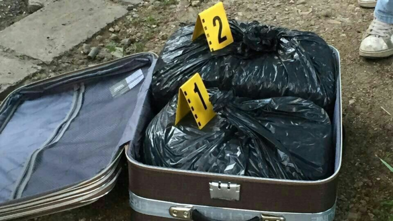 Амфетаминът в куфарите, заловен вчера на софийска улица, е за 3.5 млн. лв.
