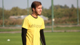 Основен футболист на Ботев (Пловдив) поднови тренировки