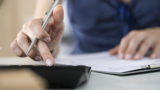 Таксите за електричество в Германия са най високите в ЕС показват