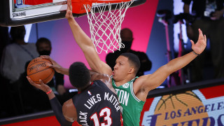 Маями Хийт надделя над Бостън Селтикс със 111 105 и спечели