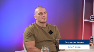 Популярният български ММА боец и треньор Владислав Кънчев беше специален гост