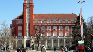 Община Плевен обяви 13 ноември за ден на траур съобщава