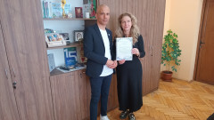 Националното сдружение на сираците подкрепи 10 абитуриенти в неравностойно положение