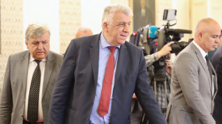 С критики бе изпълнено началото на срещата между кандидат премиера на