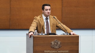 Депутатът от ПП ДБ Явор Божанков е с отнета шофьорска книжка