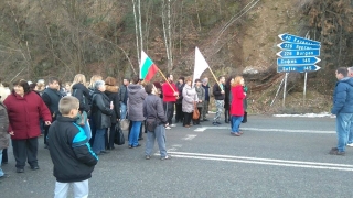 Жителите на 4 села пак протестираха, за да не ги отделят от Несебър 