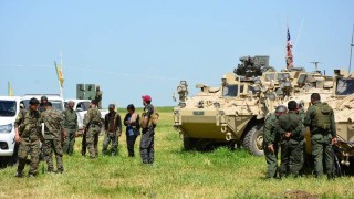 Сирийските кюрди спират боевете с ДАЕШ, ако Турция ги нападне