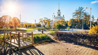 Руснаците се втурнаха да купуват автомобили преди срива на рублата