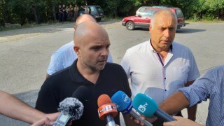 21 годишният Мартин Трифонов е задържан първо от местен човек но