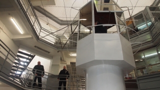 Десетки надзиратели излязоха на едночасов протест пред стените на затвора