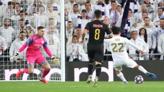 Шефовете на английския Манчестър Сити подготвя оферта за полузащитника на