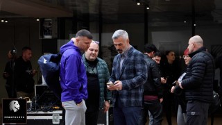 Боксовият мениджър представляващ лицето на България сред агентите на големите