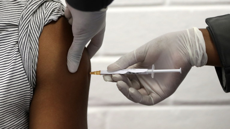 САЩ ще платят на Sanofi и GSK $2,1 милиарда за 100 милиона дози коронавирусна ваксина