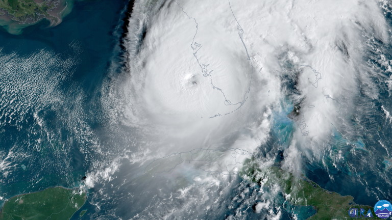 Ураганът Лий се е насочил към североизточната част на Карибите.