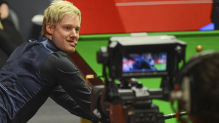 Нийл Робъртсън разгроми Михаел Георгиу в първия си мач в "Крусибъл"