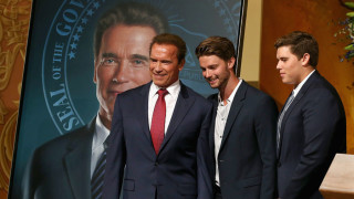 е баща на пет деца като четири са от бившата