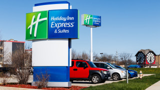 Британската хотелска верига IHG Hotels Resorts съобщи че ще