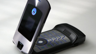 Легендарният мобилен телефон Motorola Razr може да се завърне на
