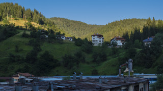 Да се преразгледат изискванията за отваряне на хотелите За това