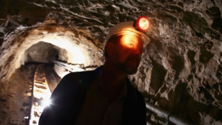 Бургаските миньори без пари - заплашват да останат под земята