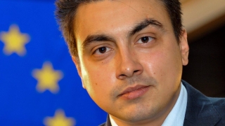 Писателите ни са дискриминирани, недоволства евродепутатът Неков  