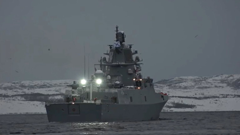 Русия проведе учение в Норвежко море