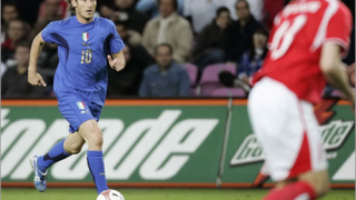 Донадони опитва да убеди Франческо Тоти да се върне в тима на Италия