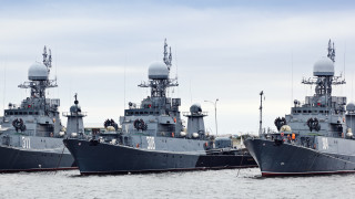 Руски кораби тренирали стрелби в Черно море