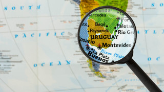 Полярен студ скова Уругвай