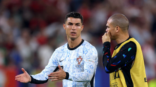 Защитникът на Португалия Пепе оценява помощта на съотборника си Кристиано