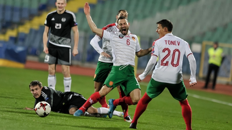 България умее да печели важните си мачове срещу Беларус