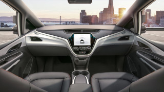 Cruise и GM показват първата си изцяло автономна кола