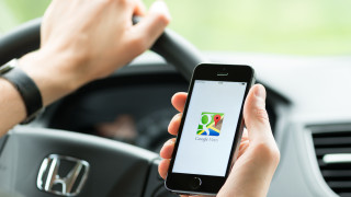 Google Maps скоро ще предоставя сигнали за ограничителните мерки въведени