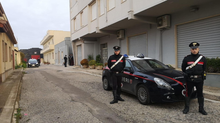 Италианската военна полиция е открила таен бункер, за който се