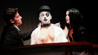 Така както Джордж Оруел е наречен писател пророк заради книгата си