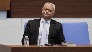 Емил Дечев обяснява в НС за чистката в МВР по случая "Петрохан"