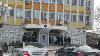 Спецпрокуратурата и КПКОНПИ разследват кмета на Червен бряг