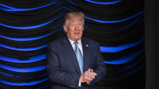 Президентът на САЩ Доналд Тръмп се очаква да обяви нови