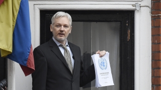 Създателят на Уикилийкс Джулиан Асандж публикува странно съобщение в профила