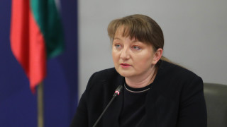 За периода от 13 03 до 1 04 в бюрата по труда