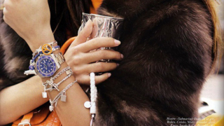 Адриана Лима за Vogue: През зимата аксесоарите са основни (галерия)