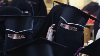 Поредният випуск абсолвенти се дипломира в Йеменския университет в Сана